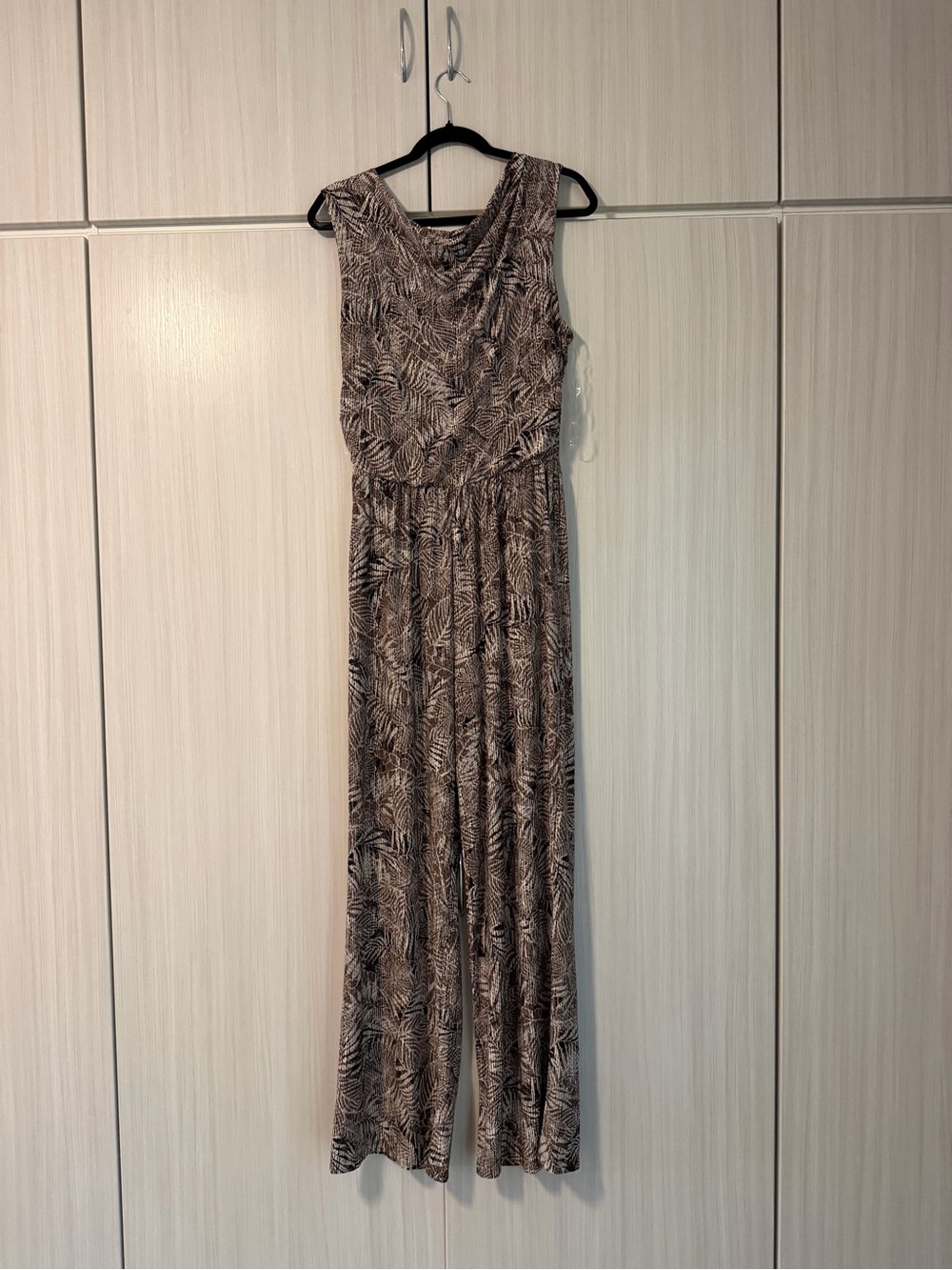 Gilli Brown Leaf-Print Sleeveless Jumpsuit